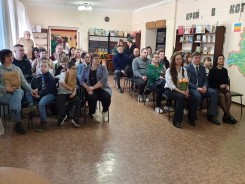 Депутаты Волгодонской Думы посетили открытие выставки «Моя планета – моя семья»